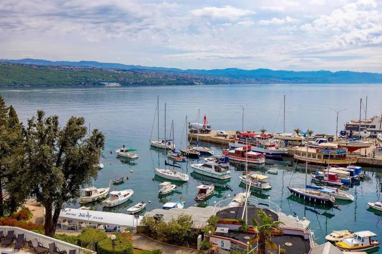 Apartment Rosa Opatija 0*,