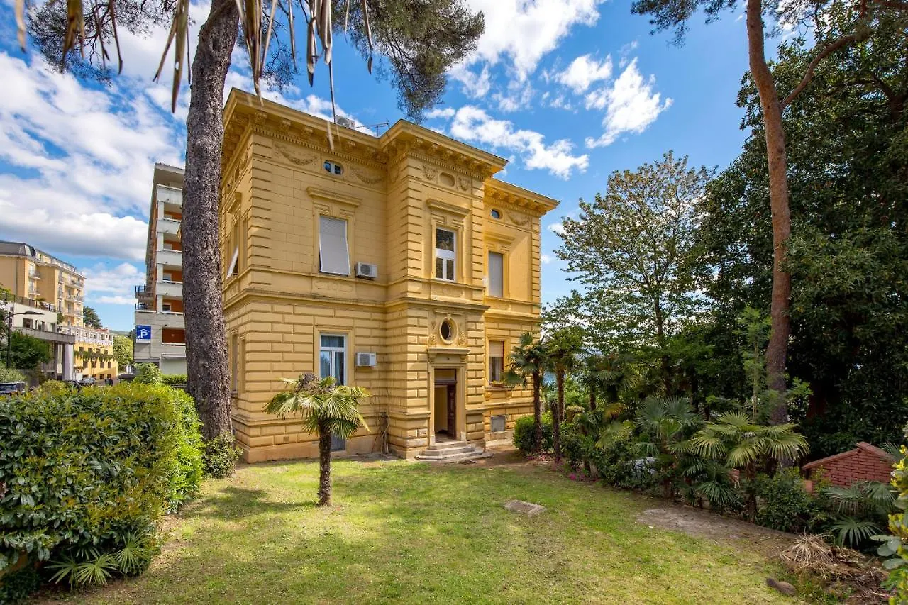 Apartment Rosa Opatija